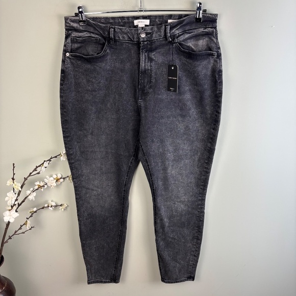 Forever 21+ Black Wash Curvy Skinny Jean NWT Size 20 - Picture 2 of 5